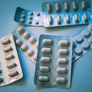 Vitamins & Supplements